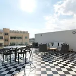 شقة Maestro St Lazar (adults Only) لارنكا
