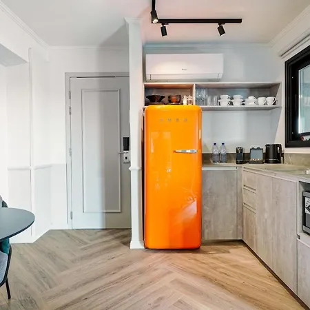 Liv The Adults Only Lárnaka