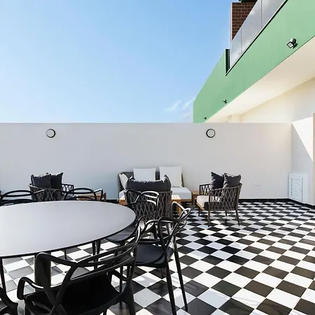 Liv The Adults Only * Lárnaka