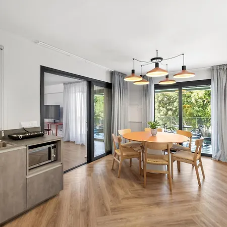Maestro St Lazar (adults Only) Apartament Larnaca