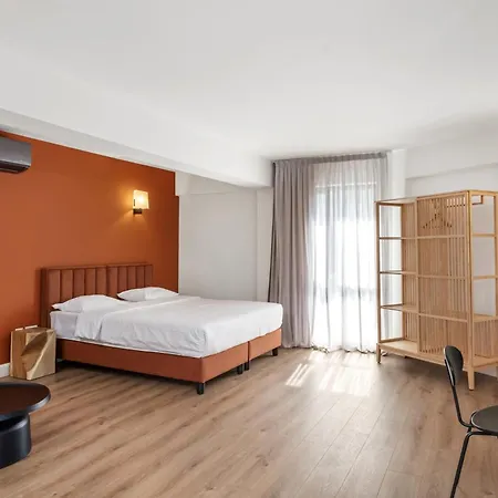 Maestro St Lazar (adults Only) 아파트 라르나카