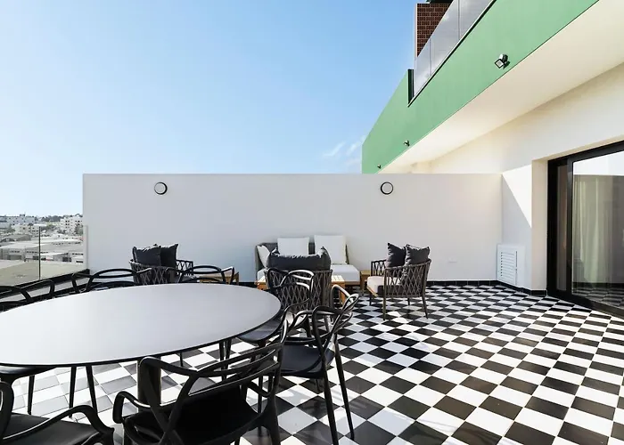 Maestro St Lazar Apartments (Adults Only) * Λάρνακα