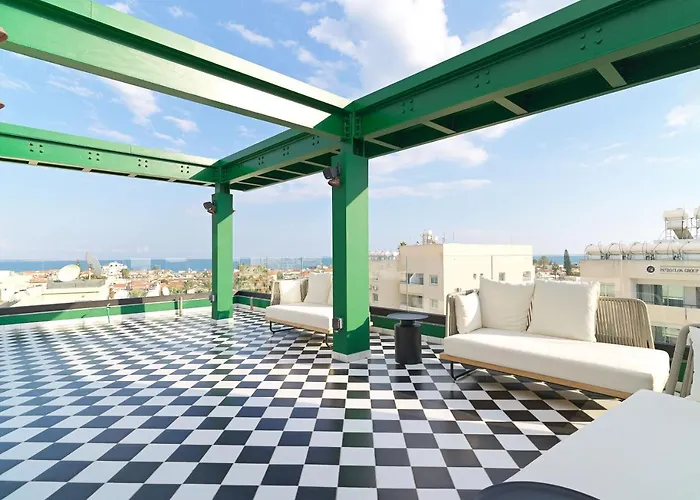 Liv The Adults Only Apartmán Larnaca